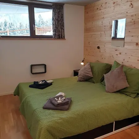 Haus 37 *